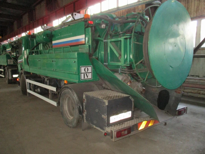 Цистерна комби FLEXLINE 207 Регистрационный знак: В684ЕВ178 VIN: XLEP4X20005260886 Инвентарный номер: 15827